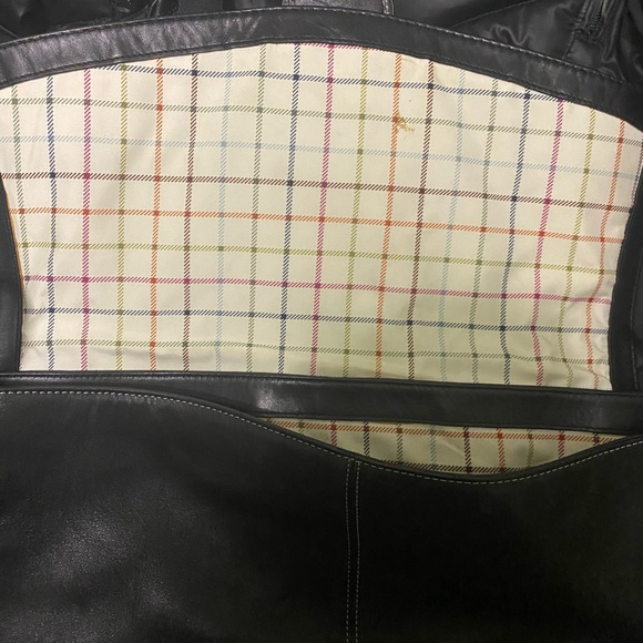 Coach Black Leather Shoulder Bag with Gold Accents - Picture 5 of 6